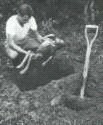 Christopher Kip Warr of Oxfam buries a 4-year-old Igbo child