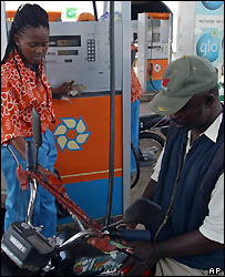 Petrol pump attendant files tank